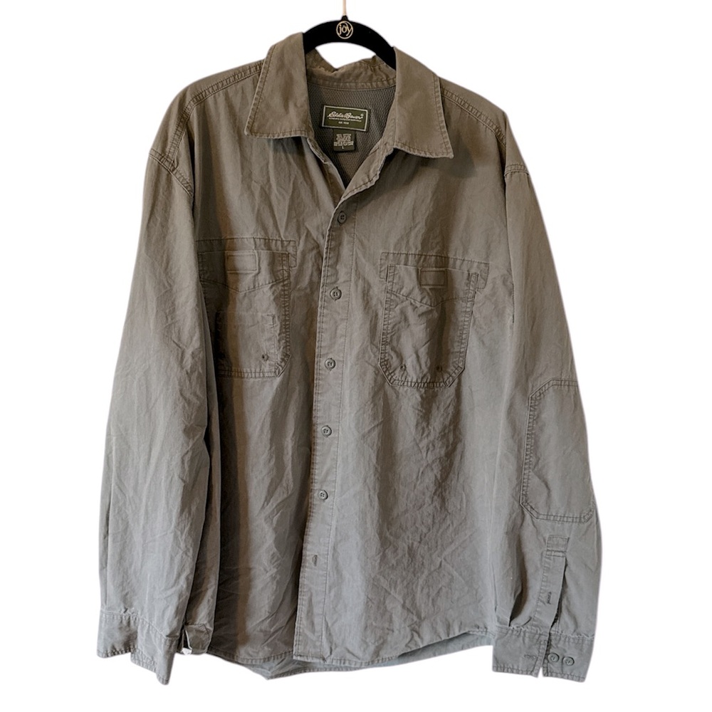 Eddie Bauer Men’s Army Green Long Sleeve Button Down Shirt